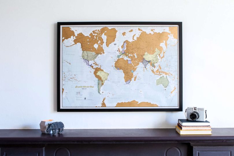 Scratch the World�� map print (Pinboard & wood frame - Black)